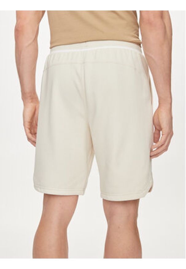Puma Szorty sportowe Squad 678975 Écru Regular Fit. Materiał: bawełna. Styl: sportowy