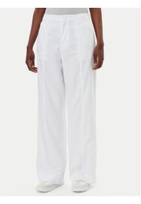 Calvin Klein Jeans Spodnie materiałowe J20J225340 Biały Relaxed Fit. Kolor: biały. Materiał: bawełna