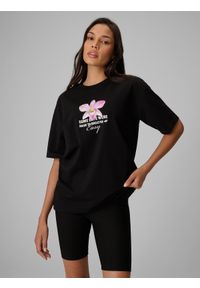 4f - 4F T-shirt loose z nadrukiem damski - czarny XS. Okazja: na co dzień, na plażę. Kolor: czarny. Materiał: materiał, bawełna. Wzór: nadruk. Sezon: lato. Styl: wakacyjny, casual #1