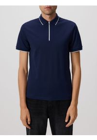 Reserved - Koszulka polo z merceryzowaną bawełną - granatowy. Typ kołnierza: polo. Kolor: niebieski. Materiał: bawełna #1