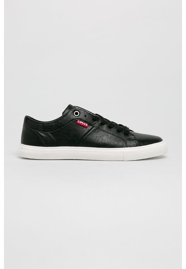 Levi's® - Levi's tenisówki Woods W.. Okazja: na spotkanie biznesowe. Nosek buta: okrągły. Zapięcie: sznurówki. Kolor: czarny. Materiał: guma. Styl: biznesowy