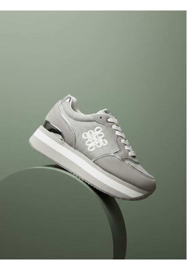 Nine West Sneakersy SS25-3C093 Srebrny. Kolor: srebrny. Materiał: materiał
