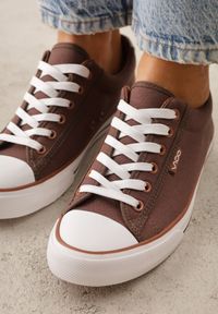 Born2be - Brązowe Klasyczne Trampki do Kostki z Lamówką przy Podeszwie Kasiope. Okazja: na co dzień. Kolor: brązowy. Materiał: jeans. Styl: klasyczny #3