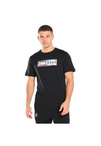 Nike - Bawełniana Koszulka Męska Fc Block. Kolor: czarny. Materiał: bawełna. Sport: turystyka piesza