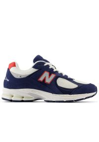 Buty New Balance M2002RRB - granatowa. Kolor: niebieski. Materiał: skóra, guma. Szerokość cholewki: normalna