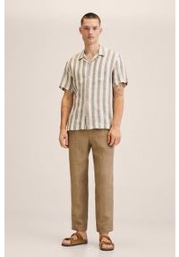Mango Man koszula Algarve męska kolor beżowy regular. Kolor: beżowy. Materiał: włókno. Długość rękawa: krótki rękaw. Długość: krótkie