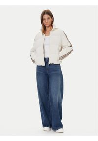 Guess Kurtka zimowa V5BL11 WGYC2 Écru Regular Fit. Materiał: syntetyk. Sezon: zima #1