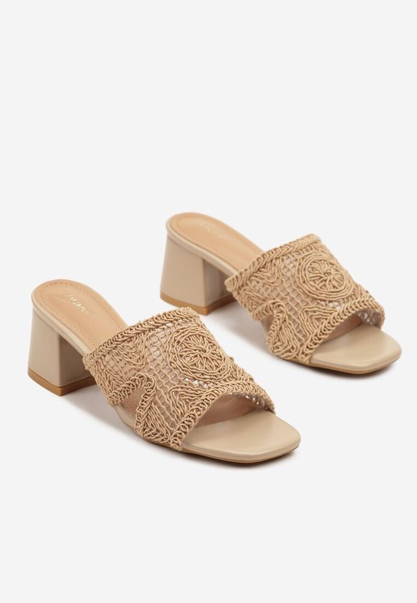 Born2be - Ciemnobeżowe Klapki Vices na Obcasie z Plecioną Cholewką Desaviel. Okazja: na co dzień. Kolor: beżowy. Materiał: jeans. Obcas: na obcasie. Styl: casual, elegancki. Wysokość obcasa: średni