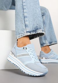 Born2be - Jasnoniebieskie Sneakersy na Niskiej Platformie z Metaliczną Wstawką i Brokatowym Paskiem Werlina. Zapięcie: pasek. Kolor: niebieski. Materiał: jeans. Obcas: na platformie. Wysokość obcasa: niski #3