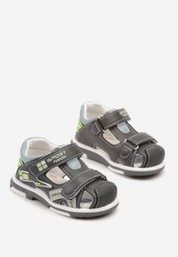 Born2be - Szare Sandały Ozdobione Aplikacjami Kinolara. Okazja: na co dzień, na spacer. Zapięcie: rzepy. Kolor: szary. Wzór: aplikacja. Sezon: lato. Styl: casual
