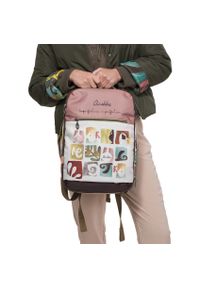 Plecak damski Anekke, wykonany z materiału tekstylnego z dekoracyjnym nadrukiem zamykany na zamek, różowy, 42575-011. Kolor: różowy. Materiał: materiał. Wzór: nadruk. Styl: casual #3