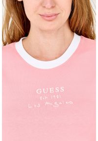 Guess - GUESS Różowy damski crop top, Rozmiar L. Kolor: różowy. Materiał: bawełna. Długość: krótkie #3