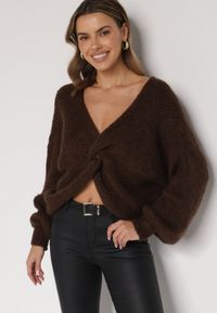 Born2be - Brązowy Sweter Oversize z Domieszką Wełny z Oryginalnym Dekoltem Lawedia. Okazja: na co dzień. Kolor: brązowy. Materiał: wełna. Styl: klasyczny, casual, elegancki #5