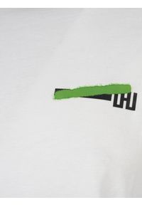 Les Hommes T-shirt "Urban Zone" | UHT204700P | Urban Zone | Mężczyzna | Biały, Zielony. Okazja: na co dzień. Kolor: biały, zielony, wielokolorowy. Materiał: bawełna. Wzór: nadruk. Styl: casual