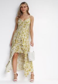 Born2be - Jasnozielona Asymetryczna Sukienka Maxi na Regulowanych Ramiączkach w Kwiaty Dalit. Typ kołnierza: kołnierz z falbankami. Kolor: zielony. Długość rękawa: na ramiączkach. Wzór: kwiaty. Sezon: wiosna, lato. Typ sukienki: asymetryczne. Długość: maxi #3