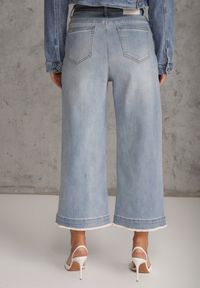 Renee - Niebieskie Szerokie Jeansy Culottes z Bawełną High Waist Ozdobione Perełkami Hesaris. Okazja: na co dzień. Stan: podwyższony. Kolor: niebieski. Wzór: aplikacja. Styl: casual #4