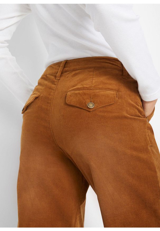 bonprix - Spodnie sztruksowe ze stretchem, wide leg. Kolor: brązowy. Materiał: sztruks