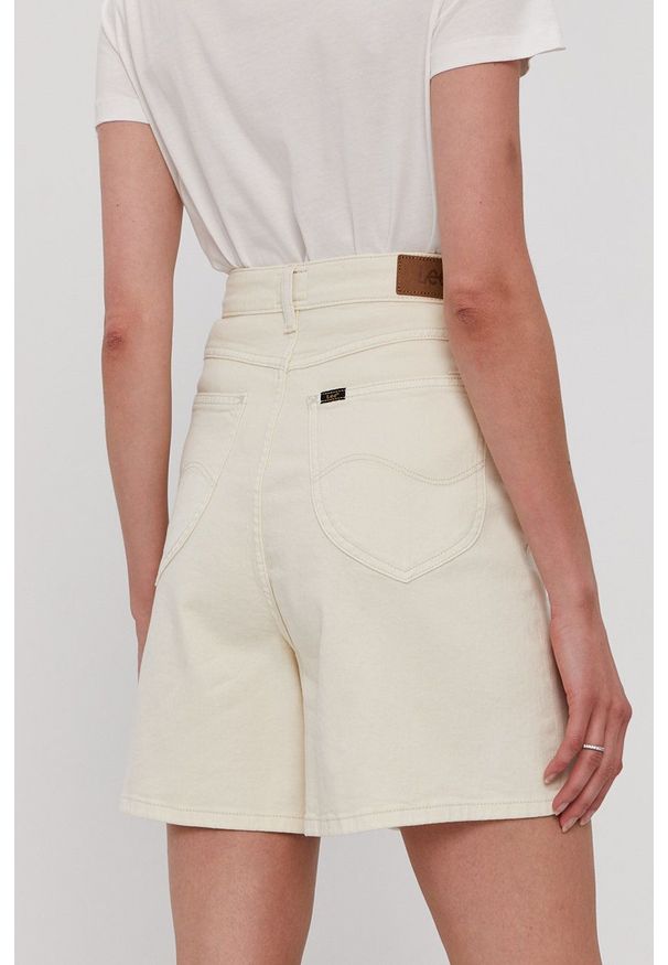 Lee - Szorty jeansowe. Okazja: na co dzień. Kolor: beżowy. Materiał: jeans. Wzór: gładki. Styl: casual