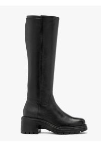 Ryłko - Czarne elastyczne kozaki damskie na masywnym spodzie. Nosek buta: okrągły. Zapięcie: zamek. Kolor: czarny. Materiał: skóra. Szerokość cholewki: normalna. Obcas: na obcasie. Styl: street. Wysokość obcasa: średni #1