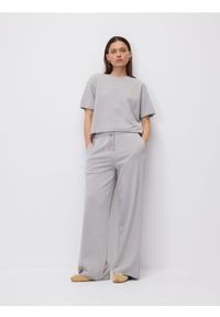 Reserved - Spodnie z bawełną - ciemnoszary. Kolor: szary. Materiał: bawełna #1