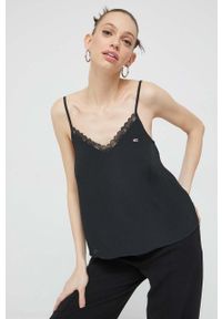 Tommy Jeans top damski kolor czarny. Okazja: na co dzień. Kolor: czarny. Materiał: tkanina, wiskoza, koronka. Długość rękawa: na ramiączkach. Wzór: aplikacja. Styl: casual #4