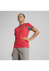 Puma - Damska koszulka domowa drużyny kobiet Portugalia 2025 PUMA. Kolor: czerwony, zielony, wielokolorowy. Sport: piłka nożna