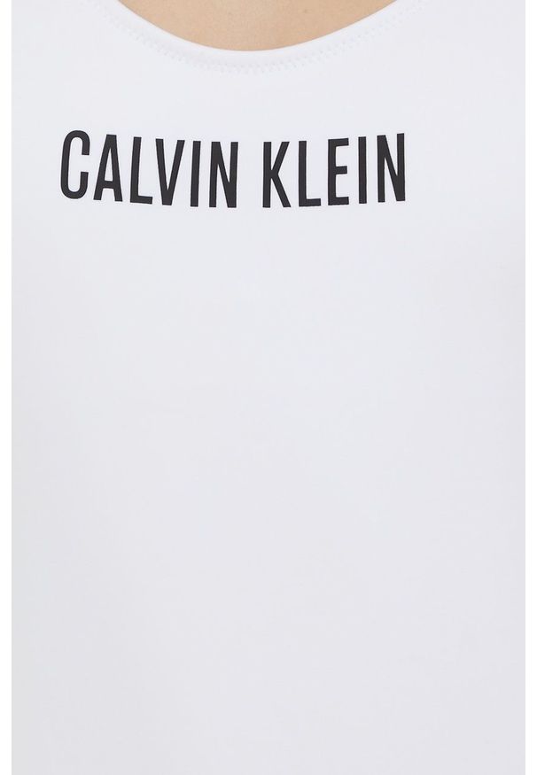 Calvin Klein strój kąpielowy kolor biały lekko usztywniona miseczka. Kolor: biały. Materiał: materiał, dzianina. Wzór: gładki