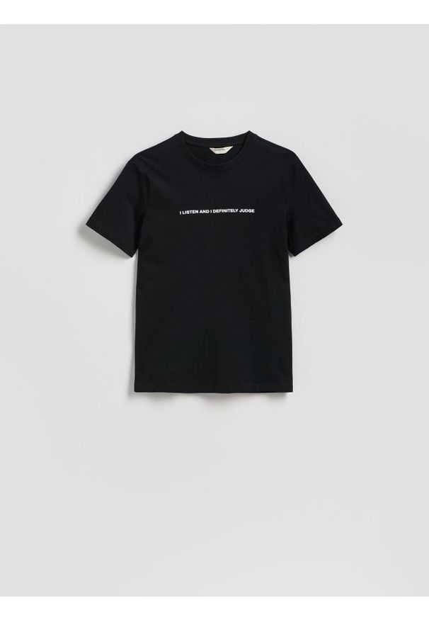 Reserved - T-shirt regular z nadrukiem - czarny. Kolor: czarny. Materiał: bawełna, dzianina. Wzór: nadruk