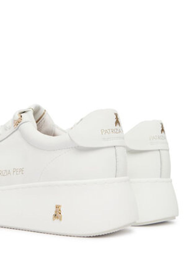 Patrizia Pepe Sneakersy PPJ354.27 Biały. Kolor: biały. Materiał: skóra