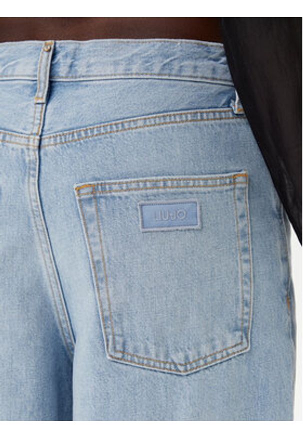Liu Jo Bermudy UA5187 D4854 Błękitny Regular Fit. Kolor: niebieski. Materiał: jeans, bawełna