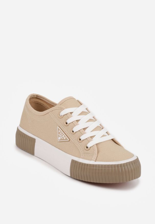 Born2be - Beżowe Trampki VICES na Grubej Podeszwie z Tłoczeniami z Trójkątną Aplikacją Bolirea. Nosek buta: okrągły. Zapięcie: sznurówki. Kolor: beżowy. Materiał: materiał. Wzór: aplikacja. Obcas: na obcasie. Wysokość obcasa: niski