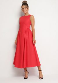 Born2be - Czerwona Bawełniana Sukienka o Rozkloszowanym Kroju Halowena. Okazja: na co dzień, na spacer. Kolor: czerwony. Materiał: bawełna. Typ sukienki: proste. Styl: casual #1