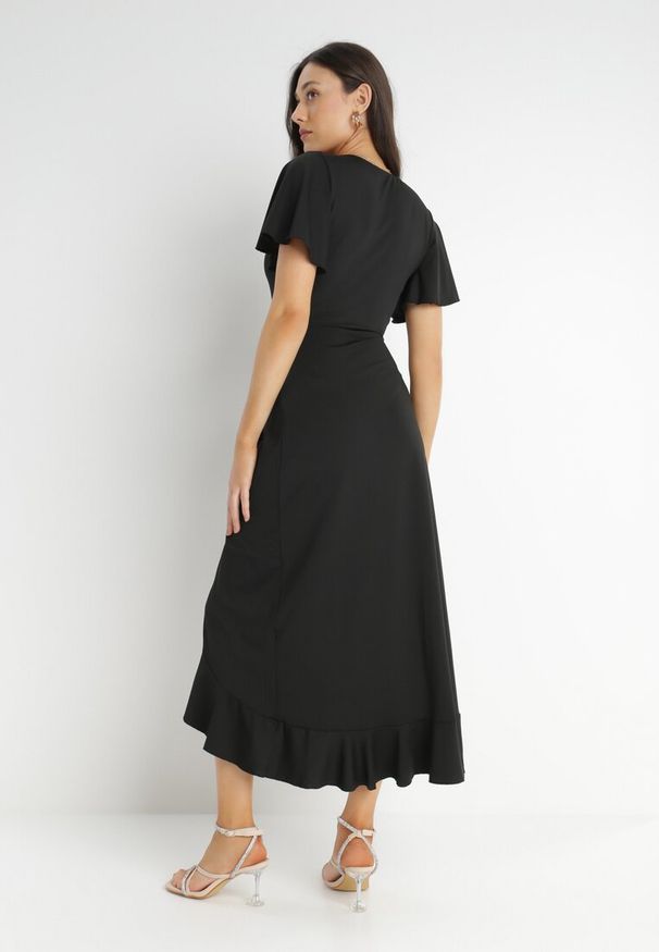 Born2be - Czarna Sukienka Aediala. Okazja: na imprezę, na randkę, na co dzień. Kolor: czarny. Materiał: wiskoza, tkanina. Długość rękawa: krótki rękaw. Typ sukienki: kopertowe. Styl: casual. Długość: midi