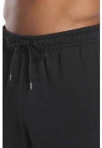 Reebok Classic spodnie dresowe bawełniane Res FL Pant kolor czarny z nadrukiem HS5795-CZARNY. Kolor: czarny. Materiał: bawełna, dresówka. Wzór: nadruk #6