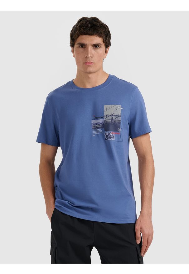 4f - 4F T-shirt regular z nadrukiem męski - granatowy XXL. Okazja: na co dzień. Kolor: niebieski. Materiał: materiał, bawełna. Wzór: nadruk. Styl: casual