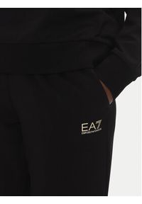 EA7 Emporio Armani Dres 7W000115 AF13135 MC004 Czarny Regular Fit. Kolor: czarny. Materiał: bawełna #3
