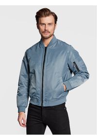 Calvin Klein Kurtka bomber Hero K10K109907 Niebieski Relaxed Fit. Kolor: niebieski. Materiał: syntetyk