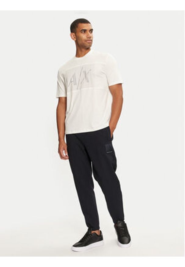 Armani Exchange T-Shirt 6DZTJD ZJBYZ 1116 Biały Regular Fit. Kolor: biały. Materiał: bawełna