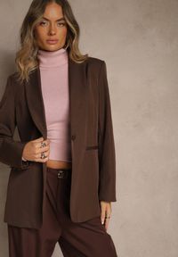 Renee - Brązowa Jednorzędowa Marynarka z Usztywnionymi Ramionami Avodvira. Okazja: na co dzień. Kolor: brązowy. Materiał: jeans. Styl: casual