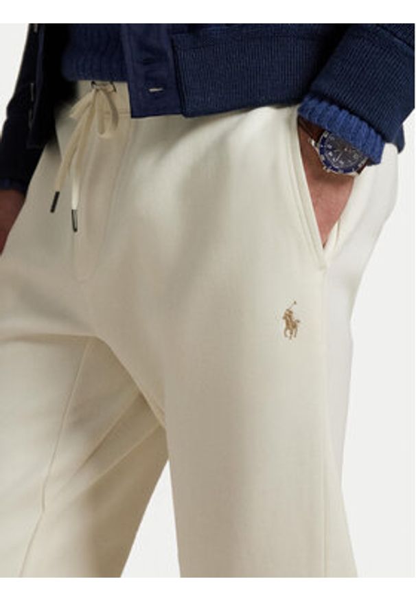 Polo Ralph Lauren Spodnie dresowe 710881518058 Écru Regular Fit. Materiał: bawełna