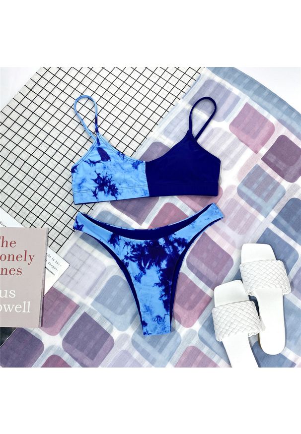 Intica - Strój kąpielowy dwuczęściowy z wysokiej jakości materiałów na plażę i basen Everarda. Kolor: niebieski. Materiał: materiał