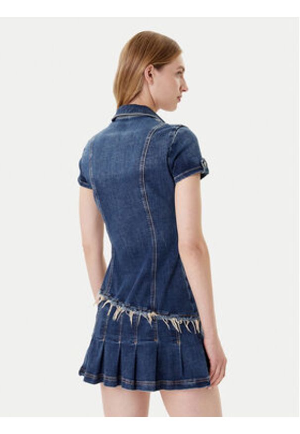 Guess Sukienka jeansowa W5YK71 D4H1D Niebieski Regular Fit. Kolor: niebieski. Materiał: bawełna