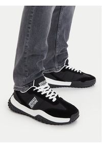 Versace Jeans Couture Sneakersy 79YA3SN4 ZSD02 Czarny. Kolor: czarny. Materiał: materiał #3
