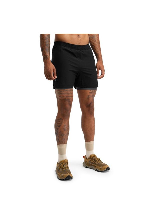 SIROKO - Męskie krótkie spodenki do biegania w terenie 2 w 1 Trekking Siroko Overland B. Kolor: czarny. Materiał: tkanina. Długość: krótkie. Sport: turystyka piesza