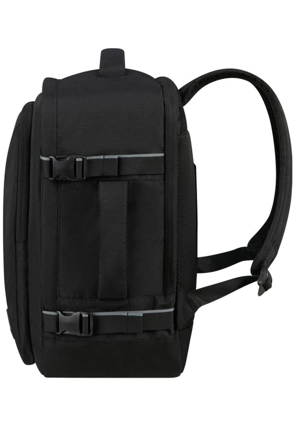 AMERICAN TOURISTER - Plecak American Tourister Air Take2Cabin S/M do WIZZ czarny. Kolor: czarny. Materiał: materiał. Styl: biznesowy, casual