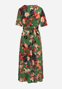 Born2be - Zielono-Czerwona Sukienka z Kopertowym Dekoltem i Asymetrycznym Dołem z Gumką w Talii Coralen. Okazja: na co dzień. Kolor: zielony. Typ sukienki: asymetryczne, kopertowe. Styl: casual, elegancki #7