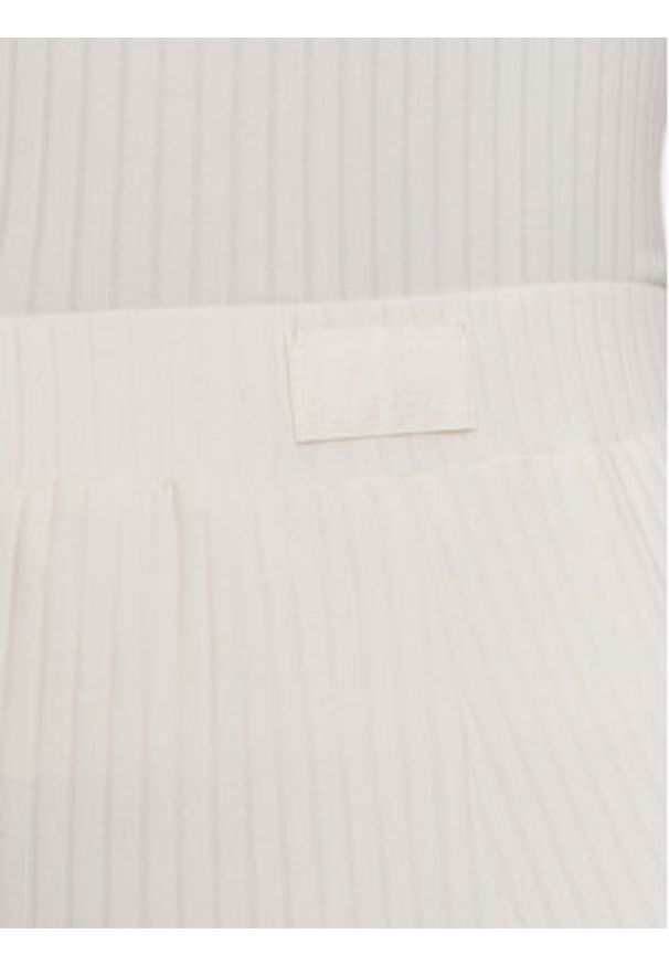 Guess Spodnie piżamowe O3BB00 KBXB2 Szary Regular Fit. Kolor: szary. Materiał: syntetyk