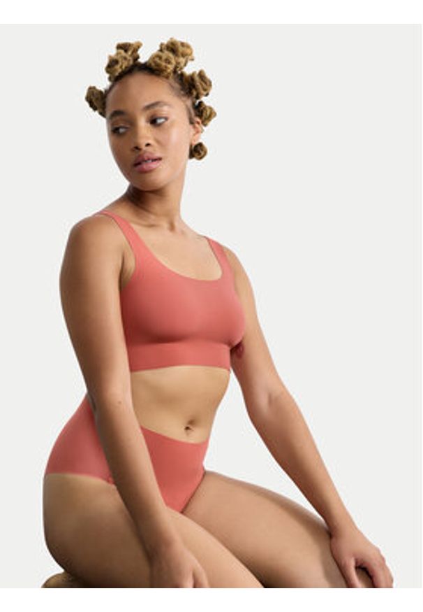 Sloggi Biustonosz top Zero Feel 10217786 Pomarańczowy. Kolor: pomarańczowy. Materiał: syntetyk