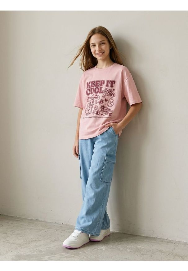 Sinsay - Jeansy wide leg cargo z lyocellu - niebieski. Kolor: niebieski