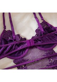 Intica - Komplet bielizny z rękawiczkami na specjalne okazje Auzinda. Kolor: fioletowy. Materiał: materiał #6